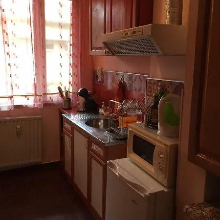15Б Улица „Карловска“ * بلوفديف